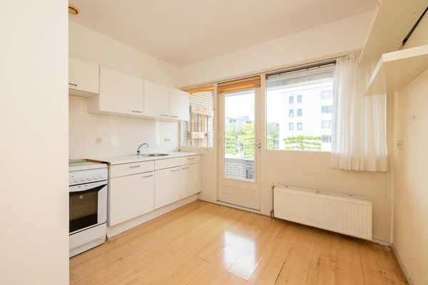 Medium property photo - Aartsbisschop Romerostraat 332, 3573 AV Utrecht